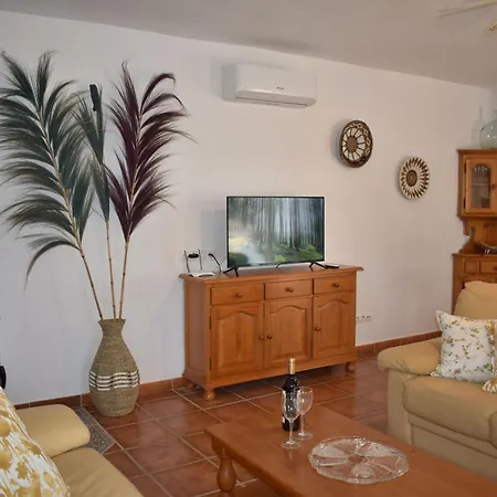 Aguaillo 20 Minuten Zu Fuss Ins Dorf Holiday home *